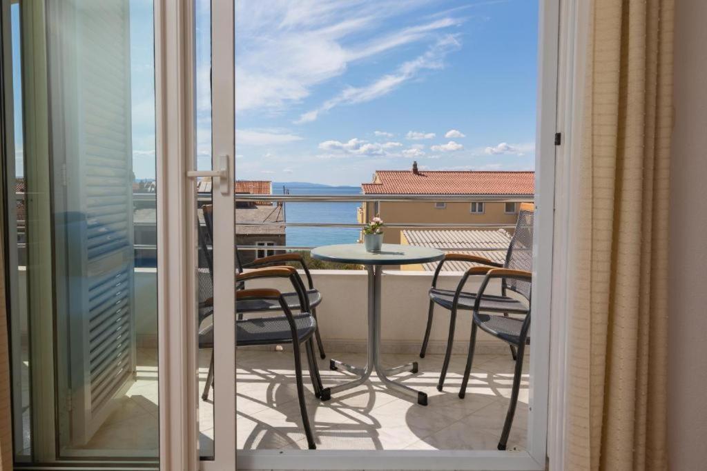 Apartmani Vela Tucepi Exterior photo